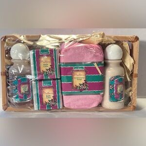 Vintage Ben Rickert 90’s Mulberry bath basket- lotion,soap,shower gel,bath cube